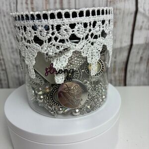 Mystery Treasure 12 oz Jar - Lot 0239